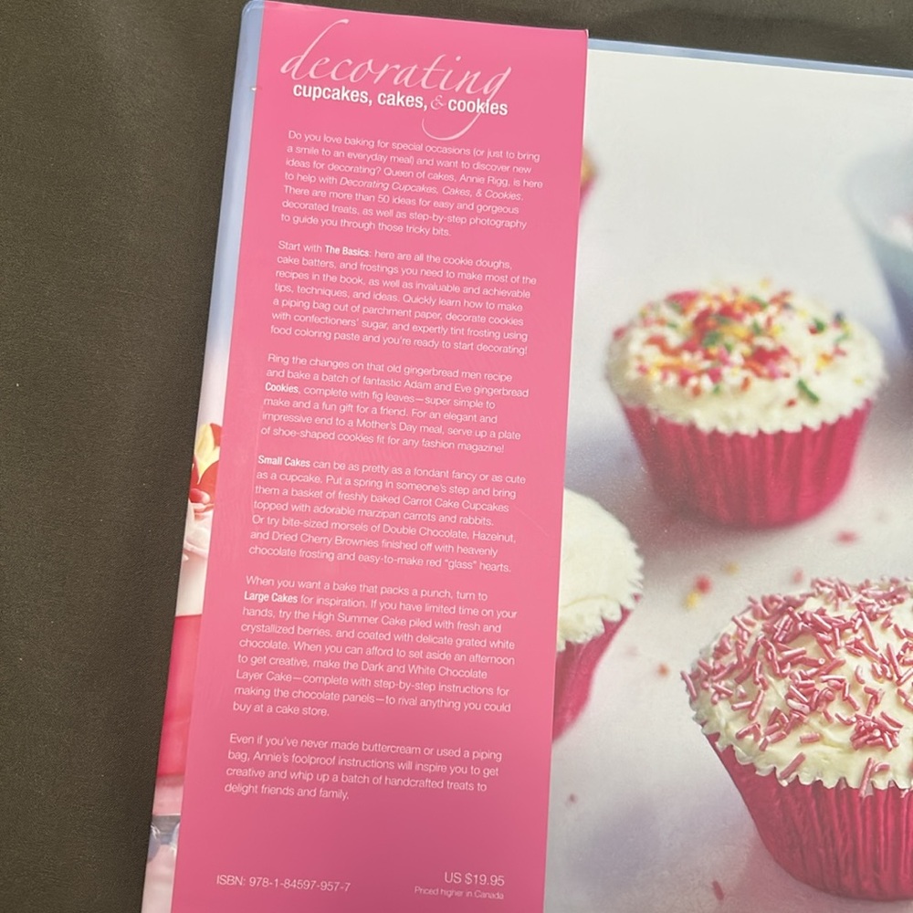 •DECORATING• baking book! - Picture 2 of 5